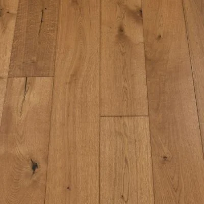 Chestnut Plank Flooring: A detailed photograph of chestnut-coloured plank flooring, highlighting deep brown tones with natural wood grain patterns, ideal for creating a classic and cozy environment.