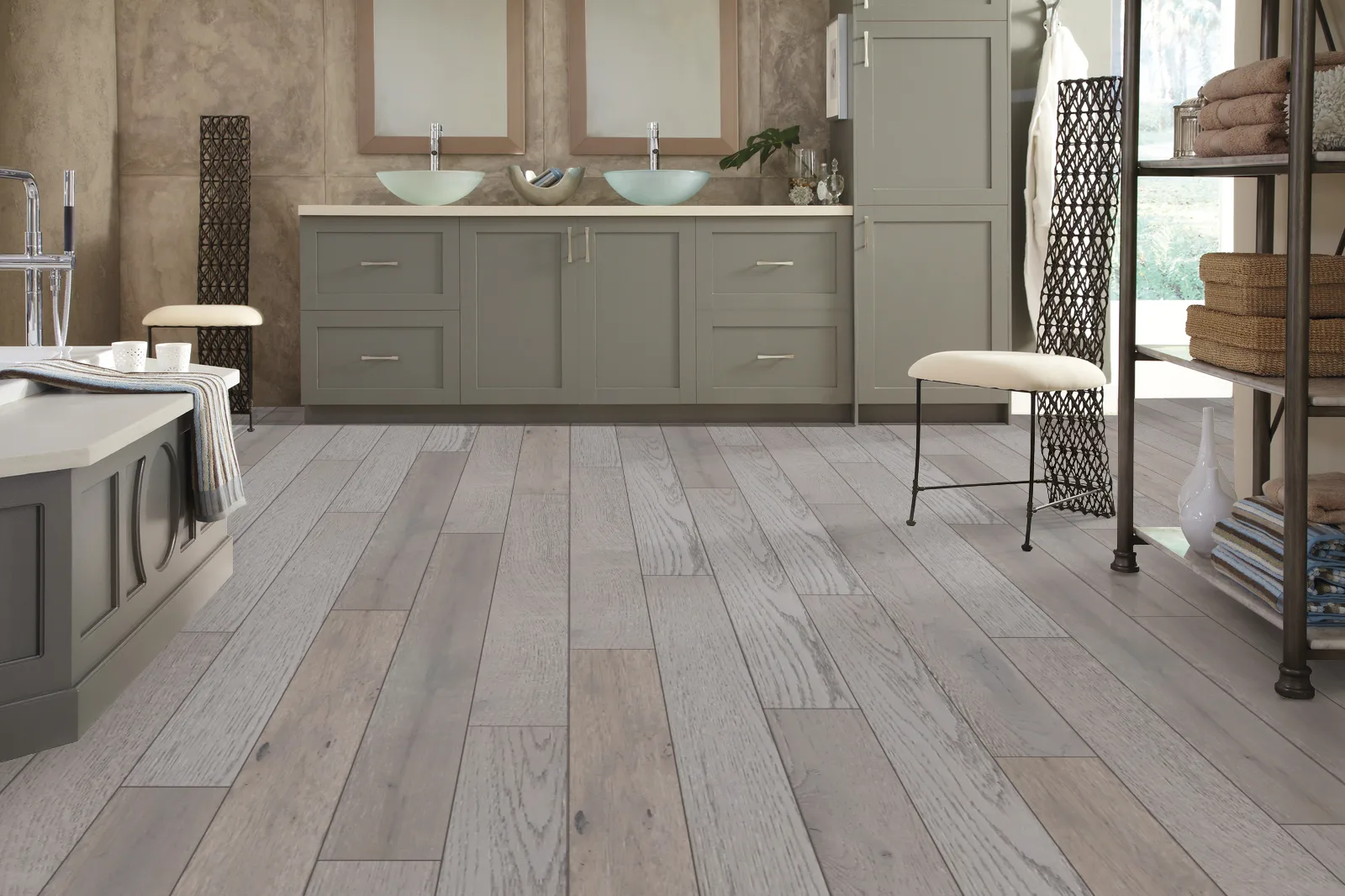 Diamond Silver Oak Brush & UV Oiled Engineered Wood Flooring