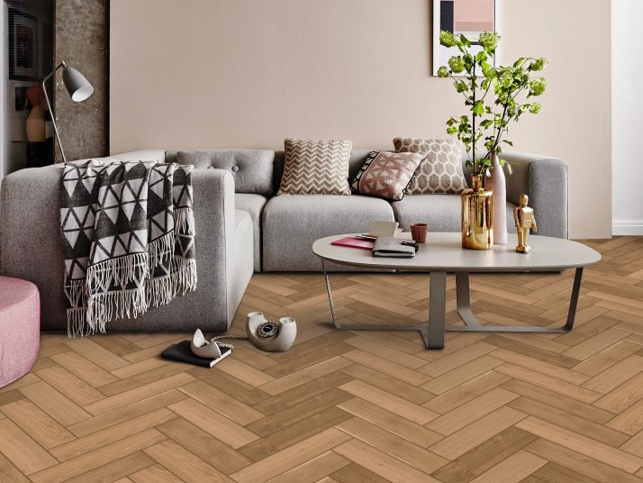 Herringbone Oak Brush & UV Oiled Engineered Flooring – 100mm x 14mm x 400mm