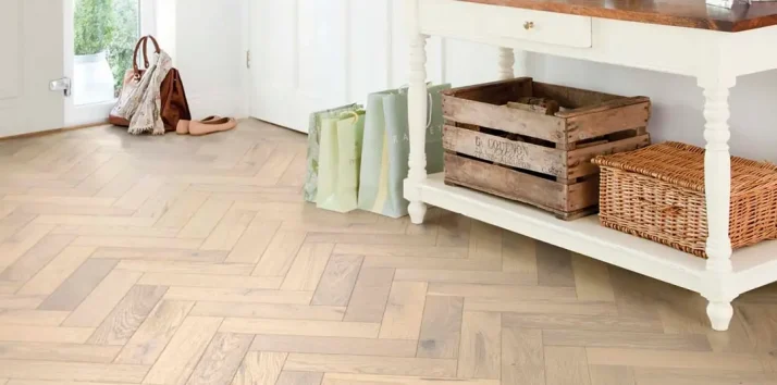 Herringbone Cream Oak Brush & UV Oiled Engineered Flooring – 100mm x 14mm x 400mm