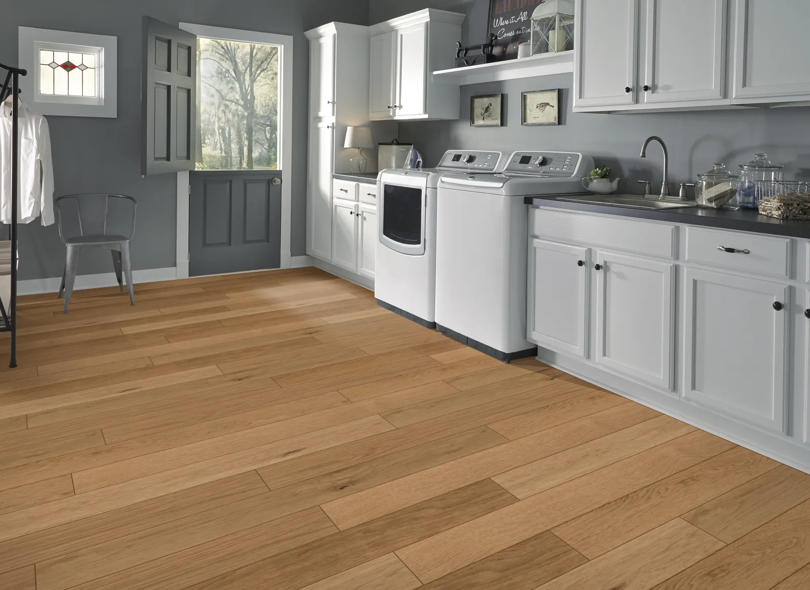 Majesty Oak Lacquered Click Engineered Wood Flooring – 189mm x 14mm