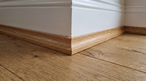 Skirting Oak Beading